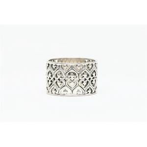 NEW AVENUE CHIC women's filigree heart ring in silver